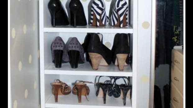 mom trends, moms, jewelry, organization, cleaning, style, closets, easyclosets.com, clothing, dressing room, renovation, organize a closet, storage, organized shoes, shoe lover display