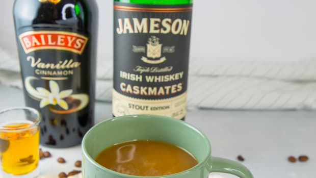 Irish coffee cocktail ingredients