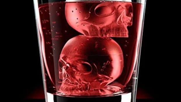3 Ways to Spookify Any Drink for Halloween