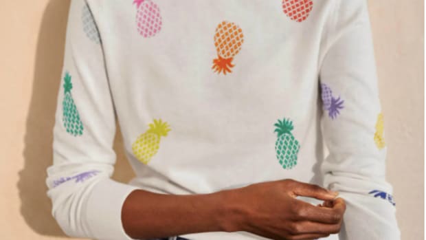 Trendy and Tropical Summer Styles: Pineapple Prints