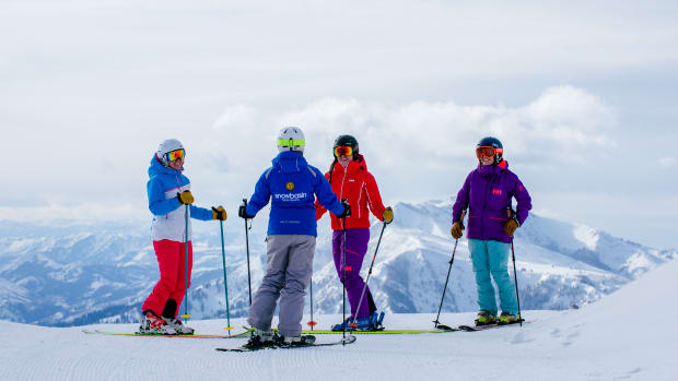 Best Women's Ski Events for Friendship and Learning