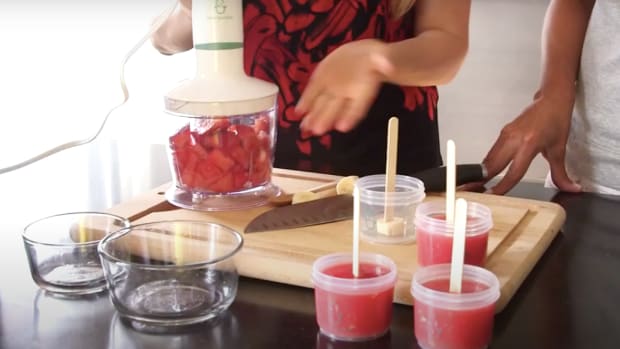 Make Your Own Watermelon & Strawberry Popsicles
