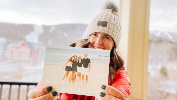 We Found the Best Holiday Photo Card Deals