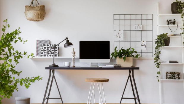 How to Decorate a Home Office