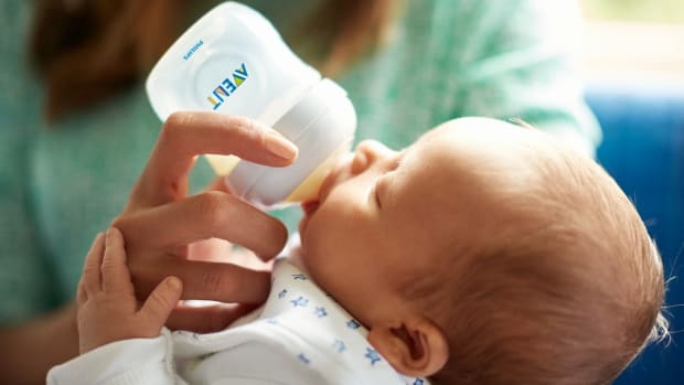Fuss-Free Feeding with The Philips Avent Anti-Colic Bottle