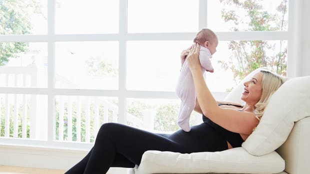 The Best Postpartum Style Essentials