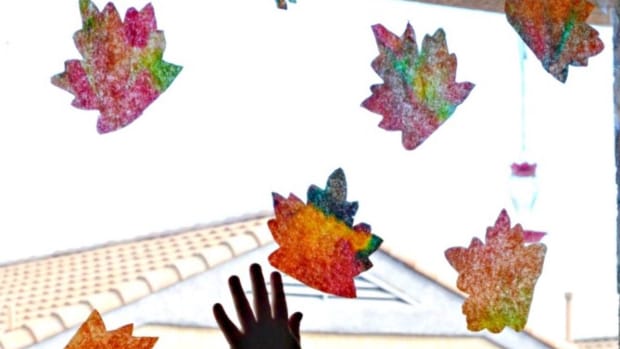 Kid Craft: Fall Leaf Suncatchers