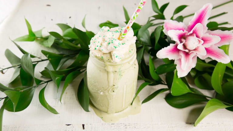 Green and Tasty Boozy Matcha Shake Recipe