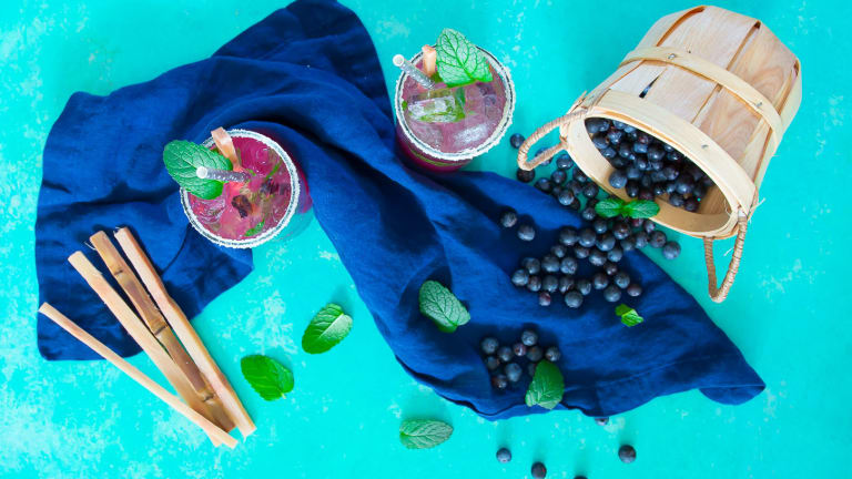 A Refreshing Blueberry Mojito Cocktail