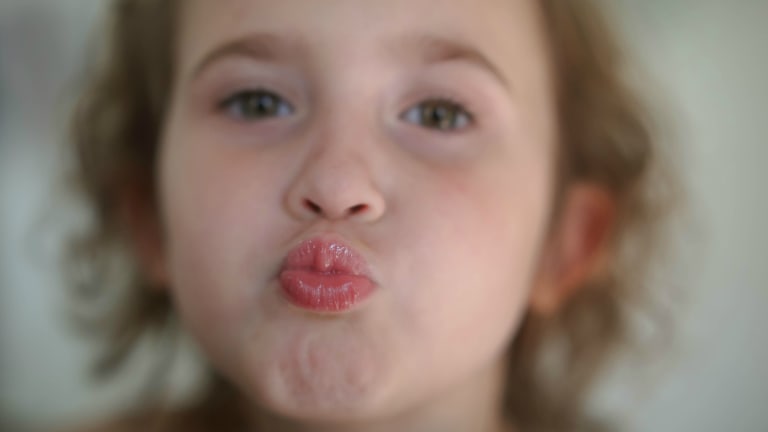 When Should You Let Your Child Wear Makeup?