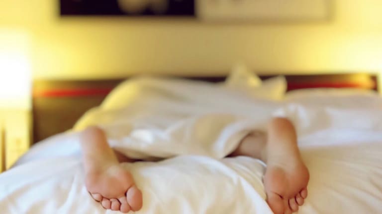 6 Ways to Stop the Snoring