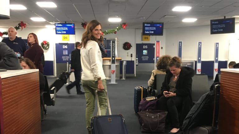 Best Overhead Roller for Women Travelers