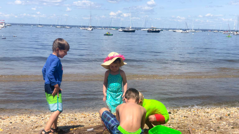 7 Behaviors to Help Kids "Play Well"