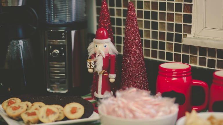 How to Make Guests Feel Welcome During the Holidays