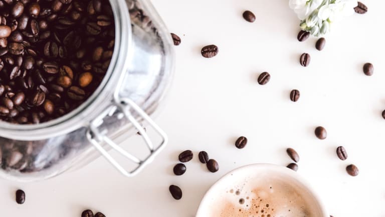 Wake-Up Beauty - DIY Coffee & Honey Mask