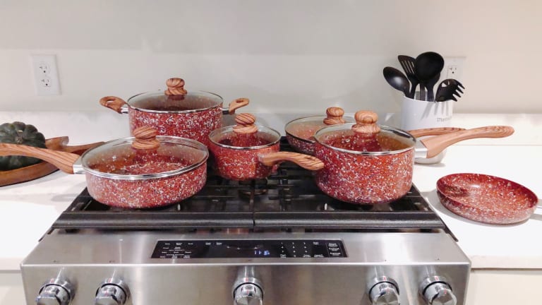 popuar kitchen cookware colourful design