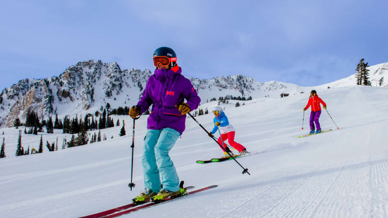 Best Women's Ski Events for Friendship and Learning