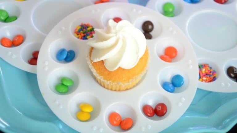 How to Throw an Art Party: Cupcakes and Canvases