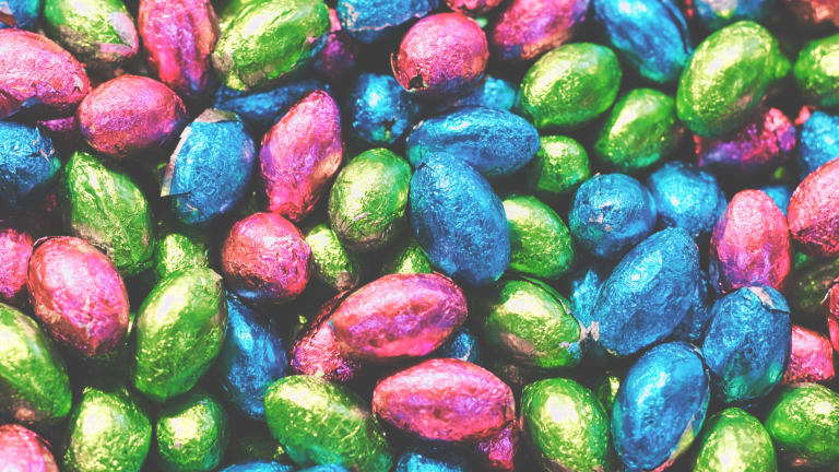 DIY Easter Bunny Basket and Carrot Hunt Game