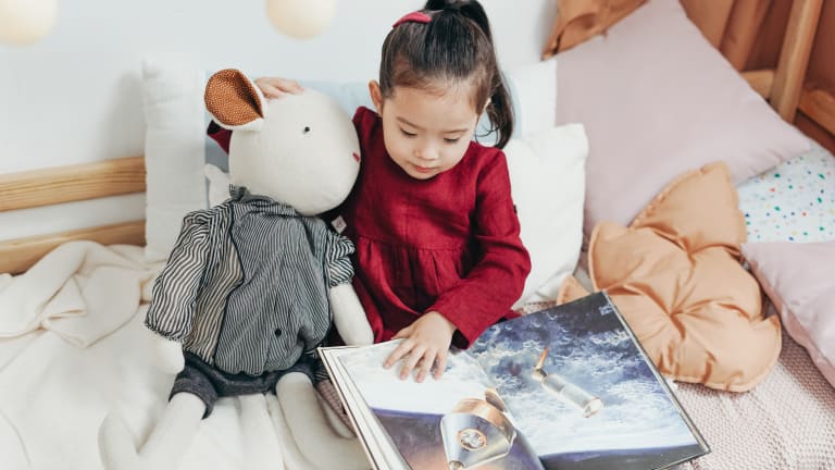 How to Create a Cozy Reading Nook for Kids