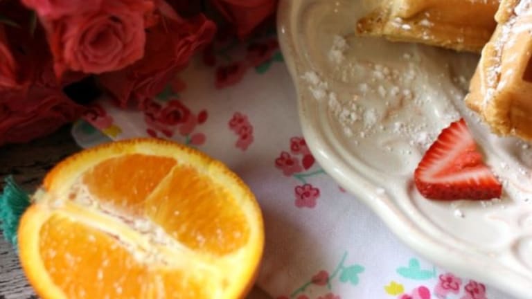 How to Plan the Perfect Breakfast in Bed for Mother's Day