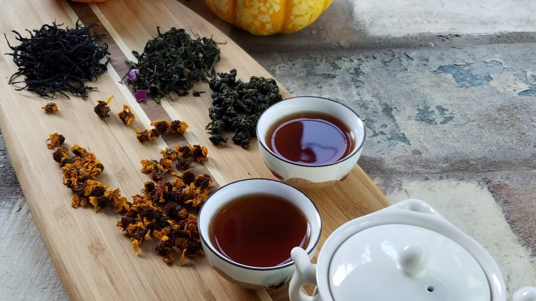 How to Host a Memorable Autumn Tea Party