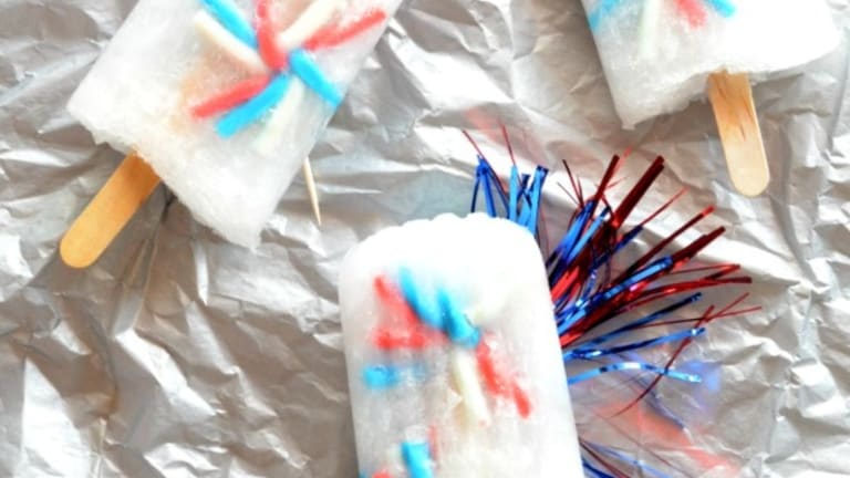 DIY Twizzlers Firework Popsicles