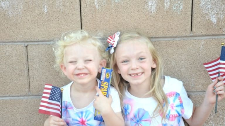 Kid Craft: DIY Fireworks Shirt!
