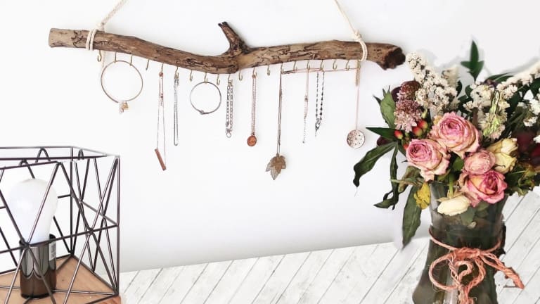 5 Pretty Ways To Organize Your Jewelry