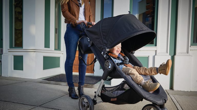 Mom Testing Baby Jogger City Mini GT Stroller MomTrends