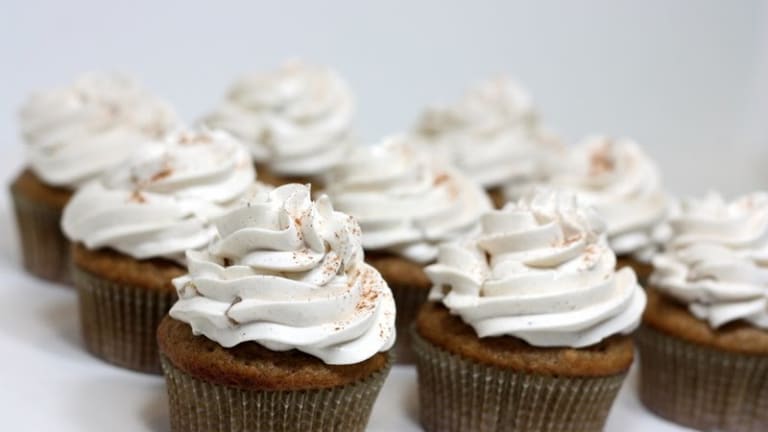 Delicious Low-Calorie Applesauce Cupcakes