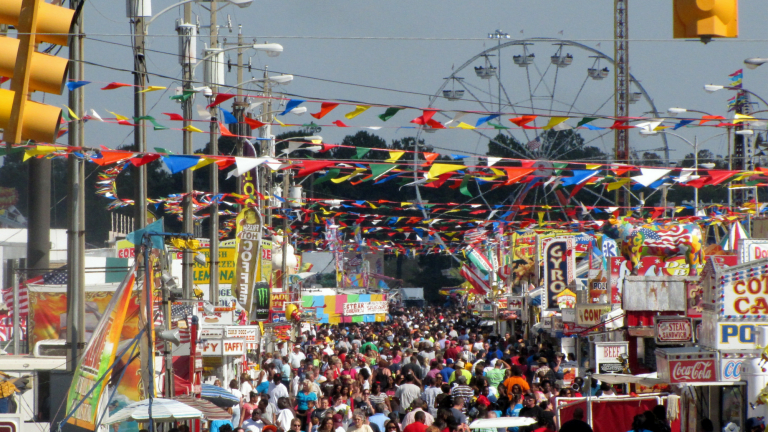 How to Eat Healthy at the Fair