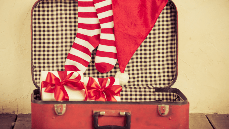 How to Stay Healthy Amidst Crazy Holiday Travel