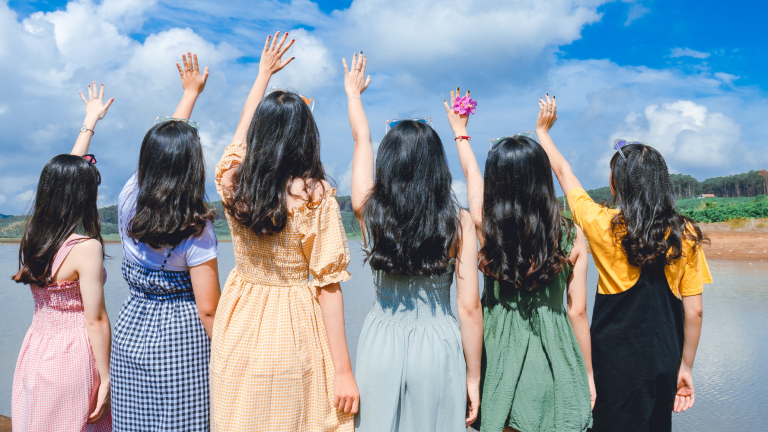 7 Amazing Females to Follow on #InternationalWomensDay