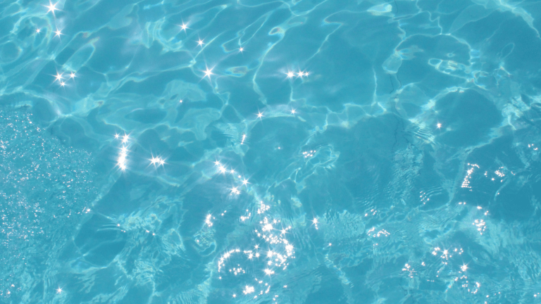 Crystal Clear and Pristine: Pool-Cleaning Tips