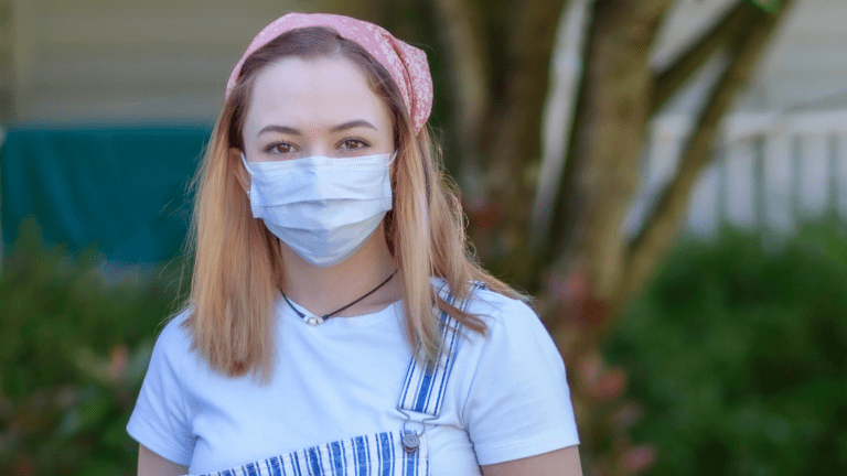 Preventing and Treating Maskne Breakouts