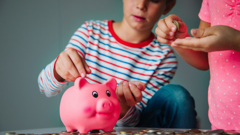 How to Raise Money Smart Kids