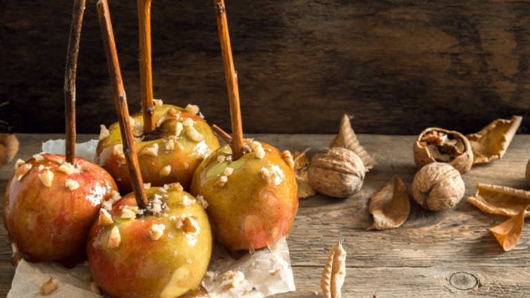 Boozy Salted Caramel Apple Cocktail