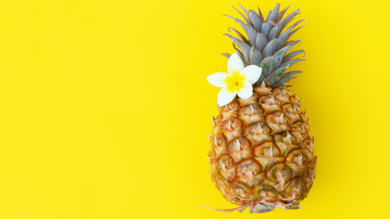 Tropical Refresher Pineapple Cocktail Recipe