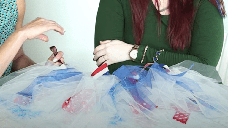 How to Make a No-Sew DIY Skirt for the 4th of July