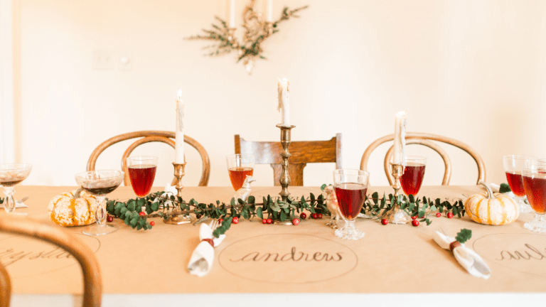 Holiday Kid Table Tips