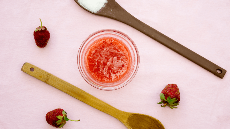 DIY Raspberry Lip Scrub