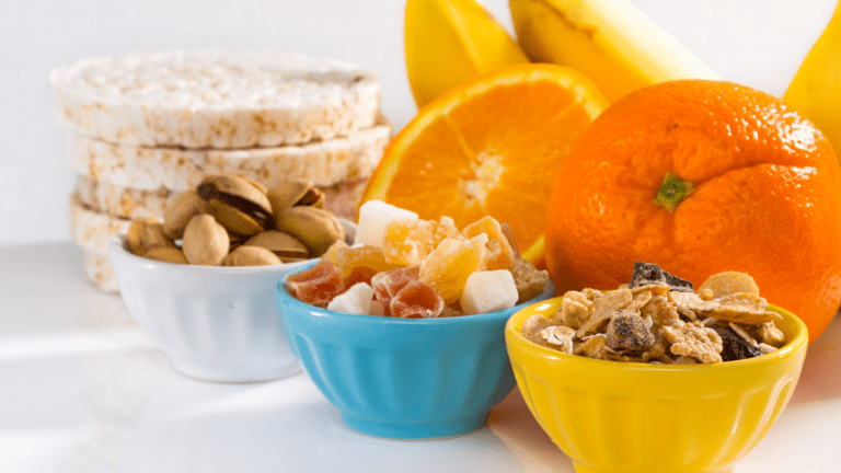 How to Set Up a Dorm Room Snack Station