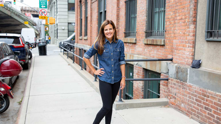 How to Style and Wear Leggings MomTrends
