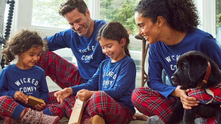holiday matching family pajamas favorites MomTrends