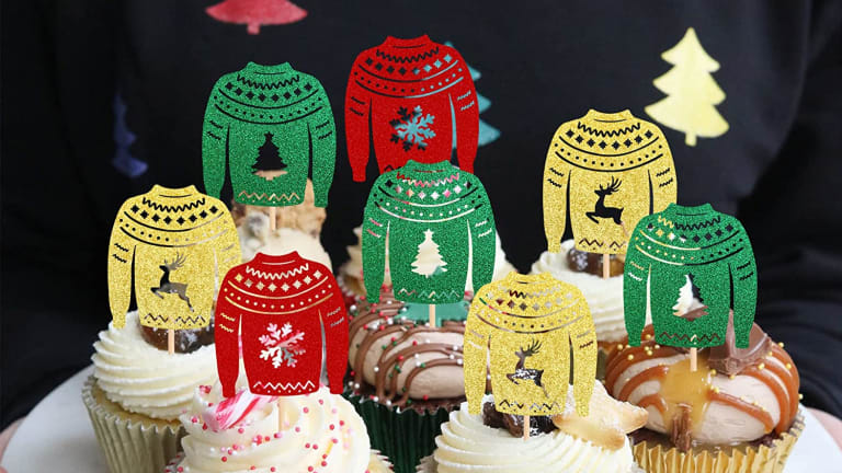 Ugly sweater decorating party online