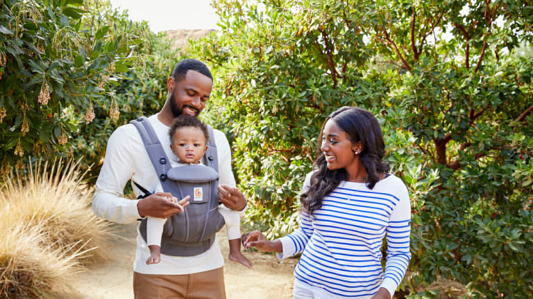 Mom Review and Demonstration Ergo Baby 360 Carrier MomTrends
