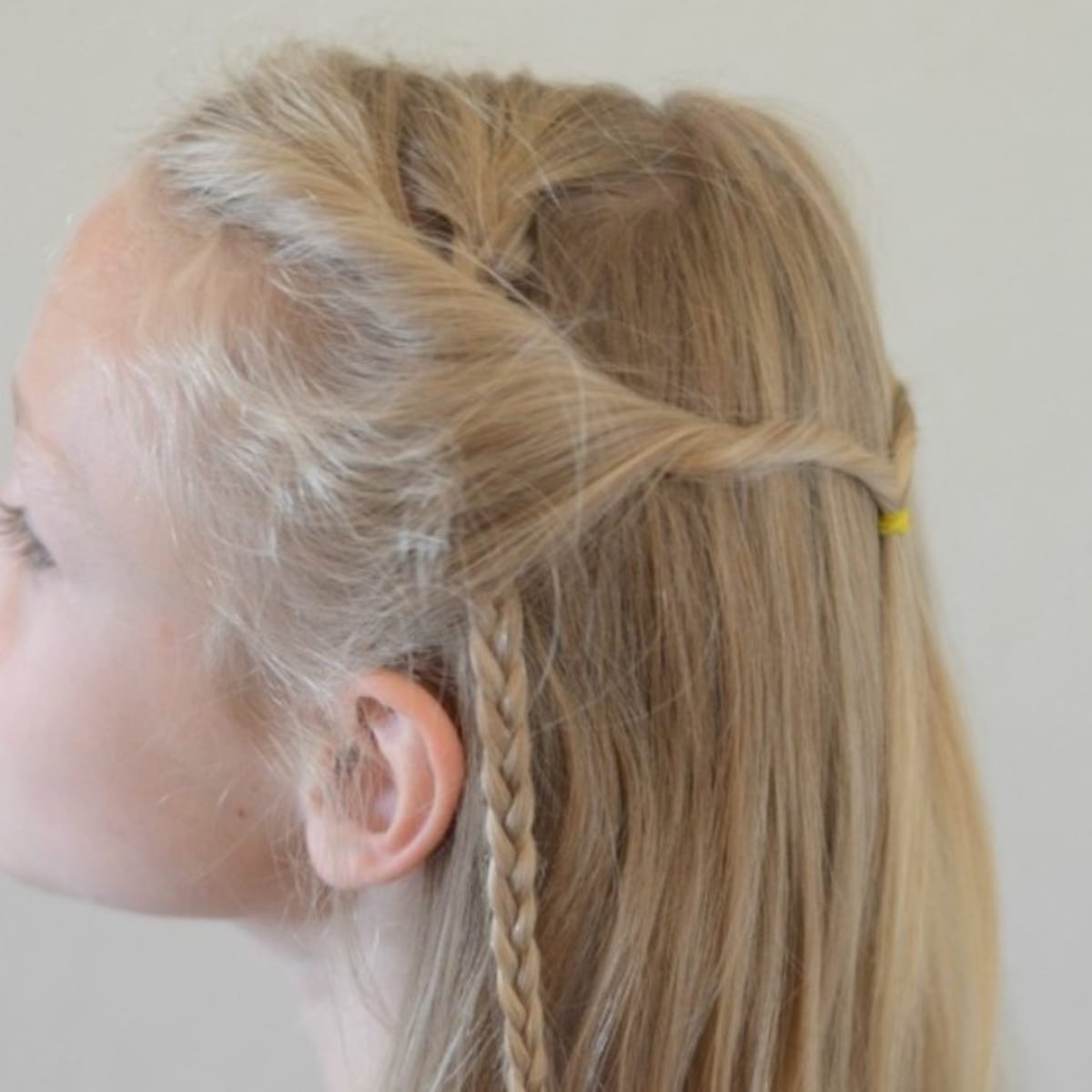 Easy Back-to-School Hair-Braid Tutorials - MomTrends Easy Back-to-School Hair-Braid Tutorials - MomTrends