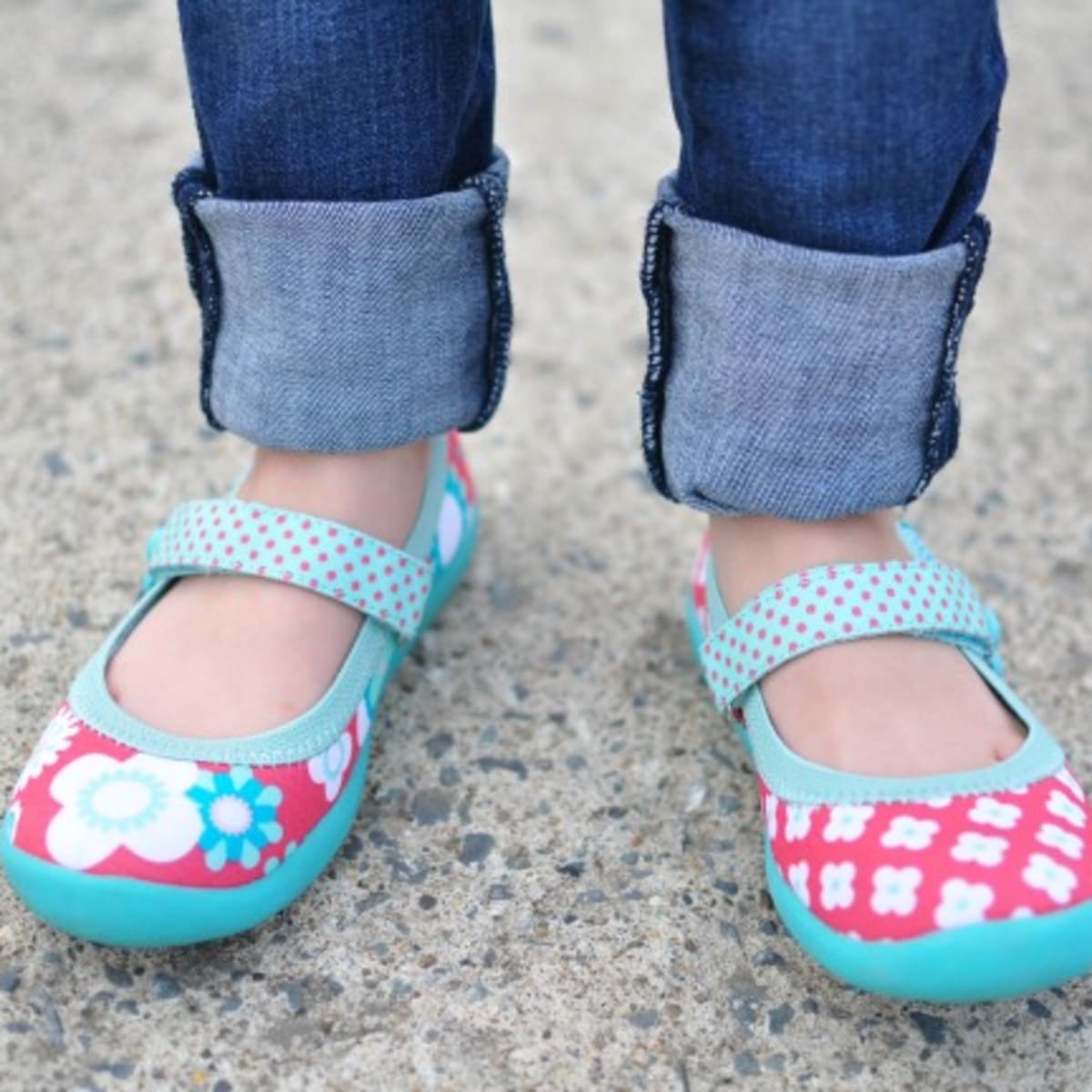 Mini Style CHOOZE Shoes MomTrends