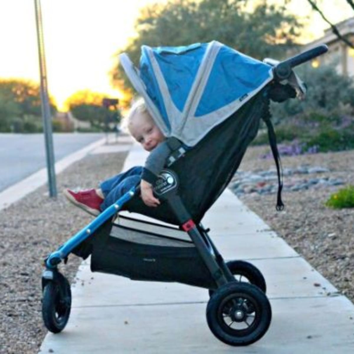 Mom Testing Baby Jogger City Mini GT Stroller MomTrends